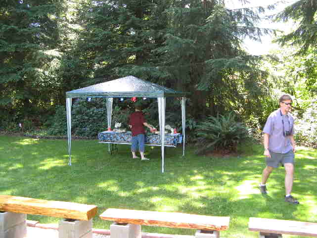 setting up the food table
